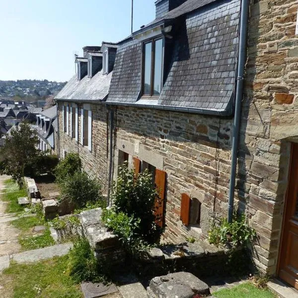 Maison Lannion historique - Côte de Granit Rose, Hotel in Lannion