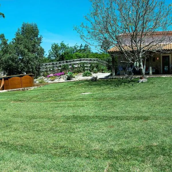 Casal das Fontainhas- Country Farmhouse with Pool, hotel ad Alcobaça