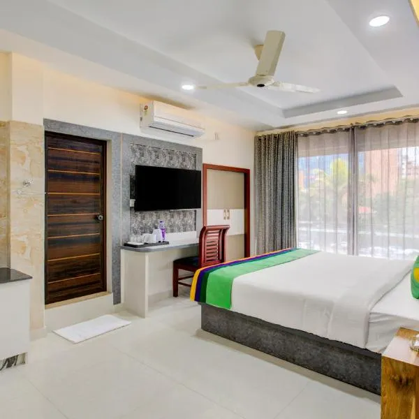 Treebo Trend Love Shore Residency Near Lakeshore Hospital, hotell sihtkohas Perumbalam