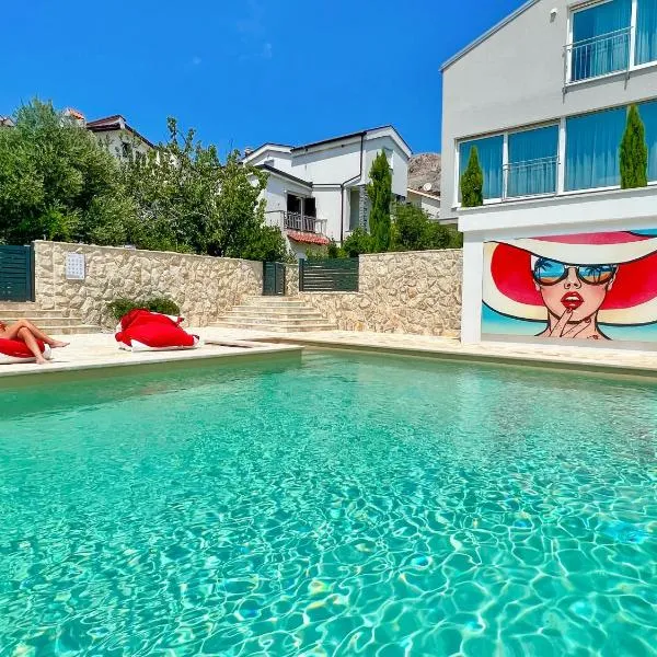BELA - Apartment Baska mit Balkon und großzügiger Poolarea, hotel a Baška