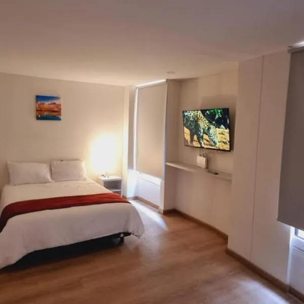 SPECTACULAR APARTMENT IN THE HISTORICAL CENTER OF BOGOTA - 105, hotel in Bogotá