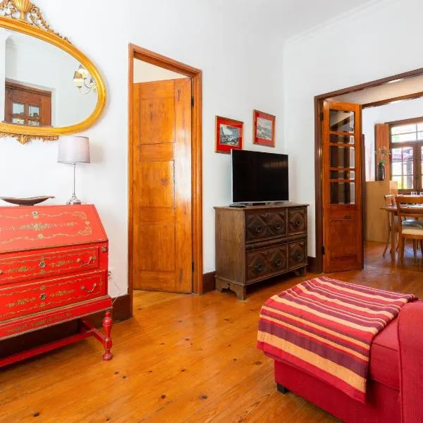 Best House Center - with Garage, hotel v Portu