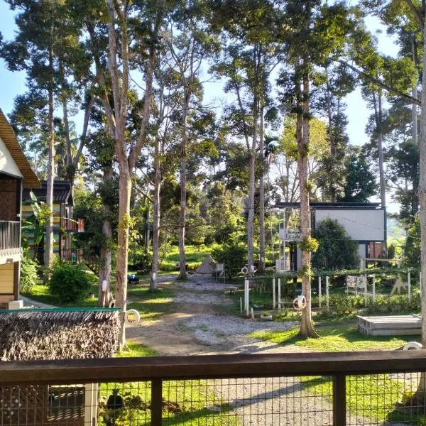 CHALET MASPINE D'RUMAH BONDA RIVER VIEW Kuala Kangsar, hotel a Kampong Senawar