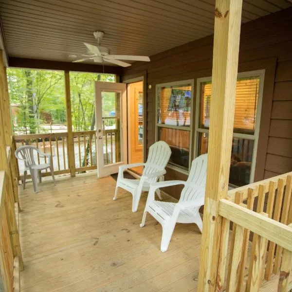 Lake George Escape, hotel v destinaci Warrensburg