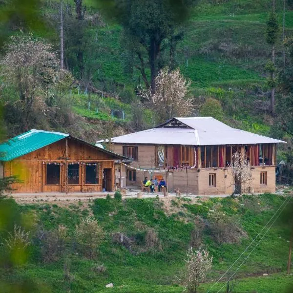 Mud Hostel Shangarh, hótel í Sainj