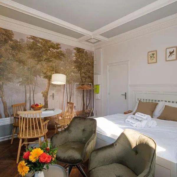 Villa Forestière Studio Le Chêne, hotel in Quincy-Voisins