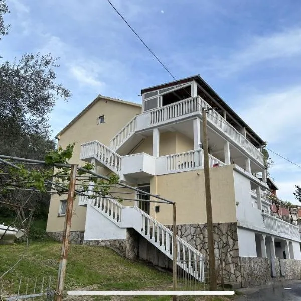 Villa Stanišić, hotel i Boreti