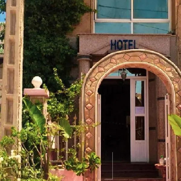 Hôtel ALMUNECAR, hotel in Al Hoceïma