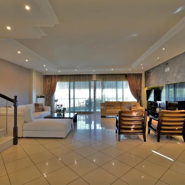 Belle Vue, hotel v destinaci Palaio Tsifliki