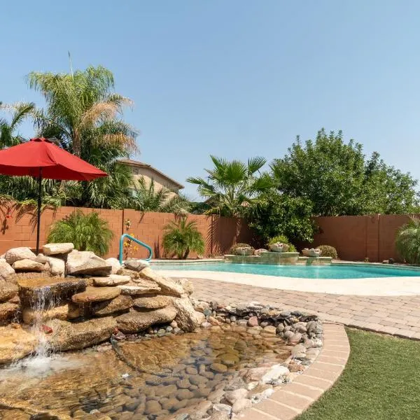 Oasis Villa With Pool, Putting Green & Pool Table, hotel di Maricopa