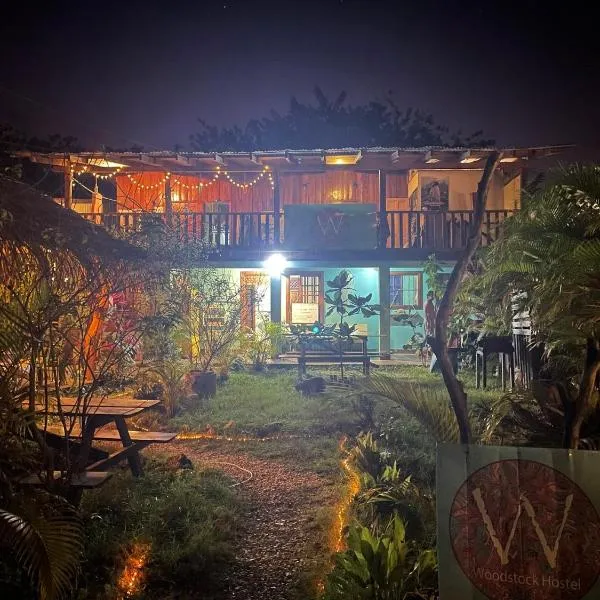 Woodstock Hostel, hotel v destinaci Sámara