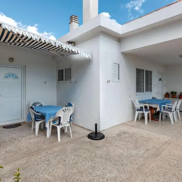 Sole Solei apartman 2 - Meljine, hotel in Meljine