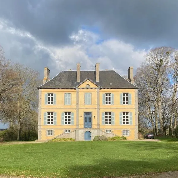 Le Château des Portes, hotel v destinaci Noyal