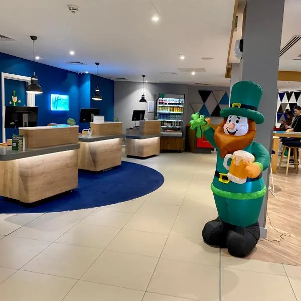 Holiday Inn Express Dublin City Centre - photo 2