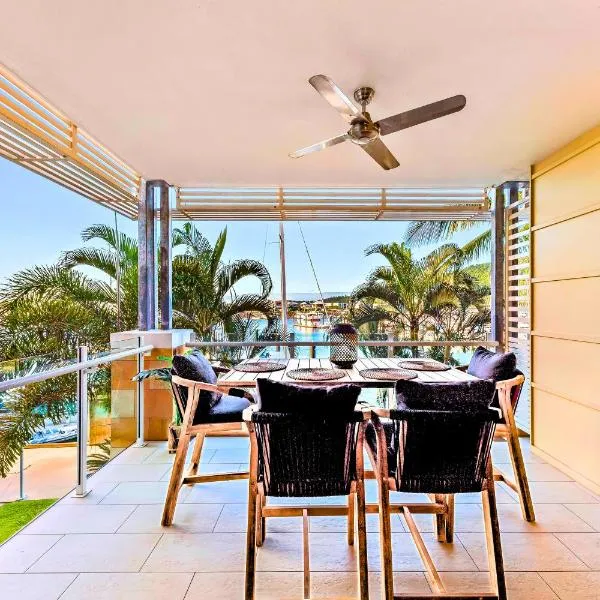 Absolute Luxury Marina Lifestyle at The Port of Airlie Beach – hotel w mieście Daydream Island