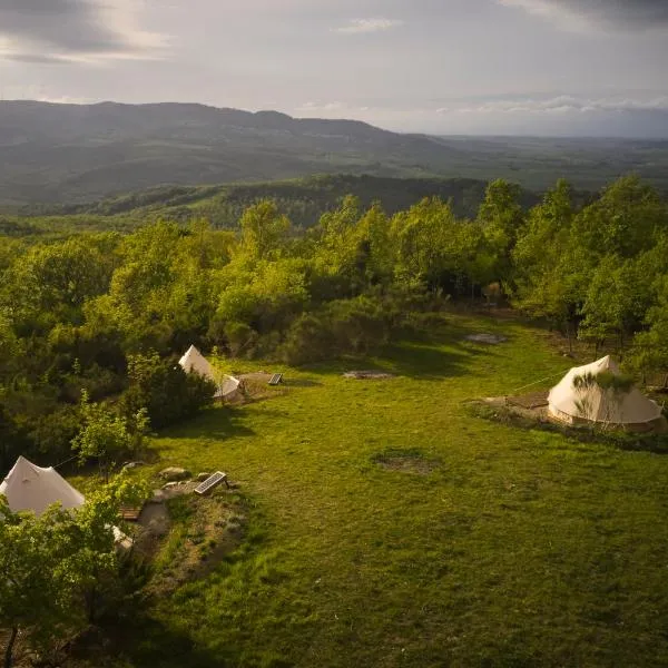 Agricola Ombra - Tents in nature, hotel in Laiatico