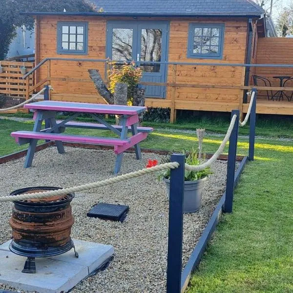 The Stunning Log House, hotel a Wexford