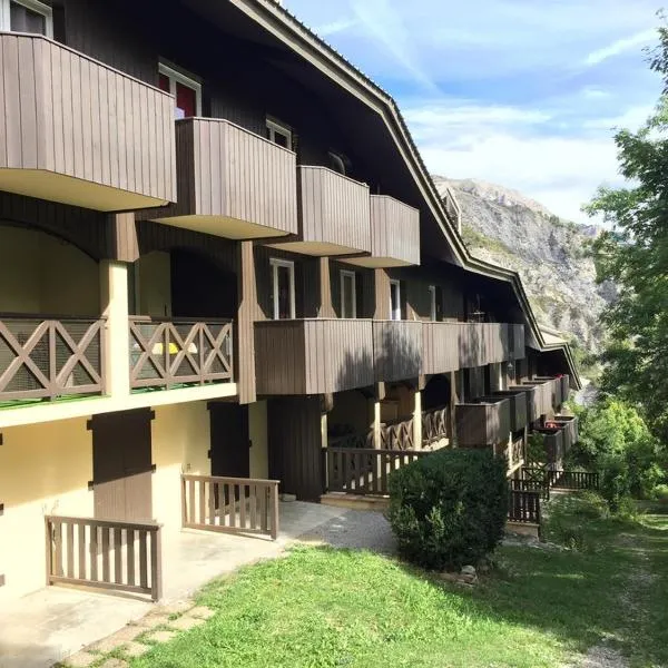 chamois tétras marmotte, Hotel in Allos