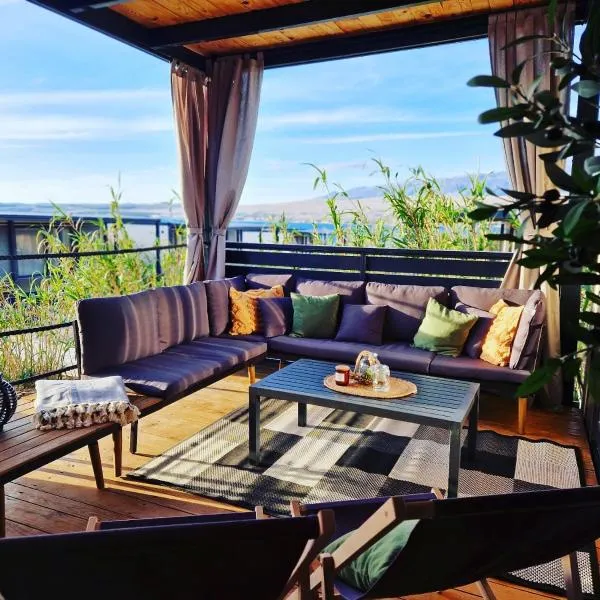 Luxury Mobile Home Marbella 167 -Terra Park SpiritoS, hotel v destinaci Kolan
