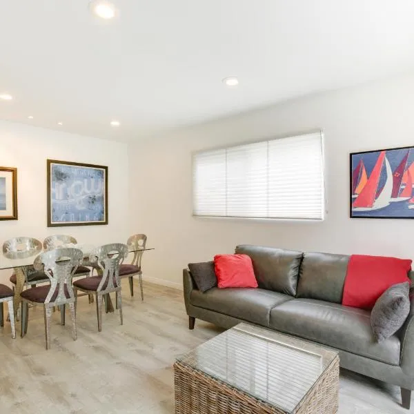 San Diego Home with Deck Walk to Mission Beach!