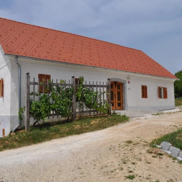 Viesnīca Apartments Koptur pilsētā Škocjan