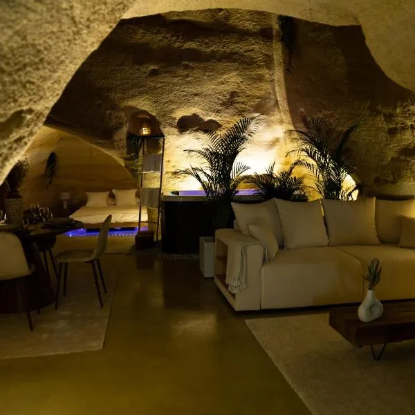 La falaise perdue : Suite troglodyte grandiose โรงแรมในดูเอ-ลา-ฟงแตน