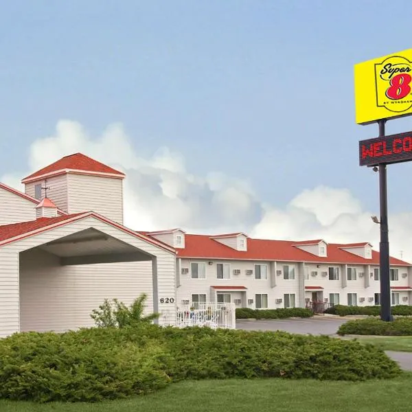 Super 8 by Wyndham Rapid City, hotel in Lakota Homes