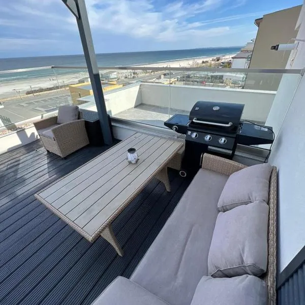 Luxury apartment with sea view, hotel u gradu Mamaia Nord – Navodari