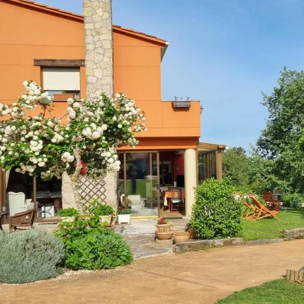 leiradaporta, Hotel in Monforte de Lemos