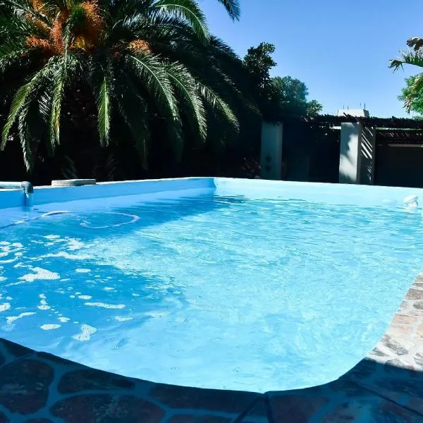 Charlie's Place - Self catering studio: Beaufort West şehrinde bir otel
