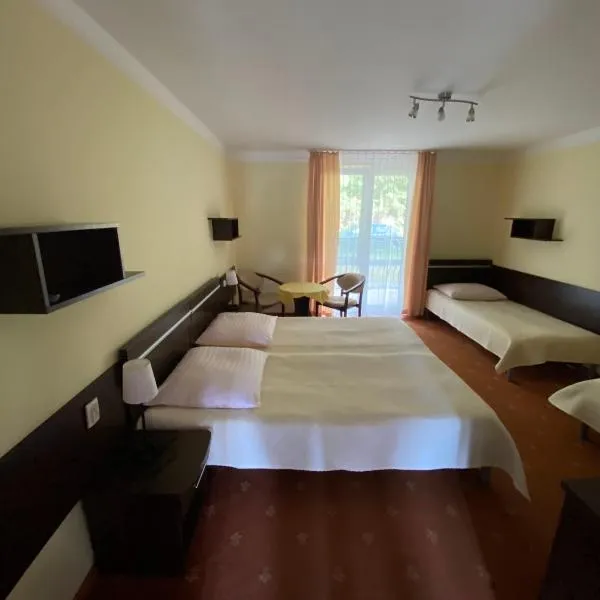 OW Posejdon, hotell i Łazy