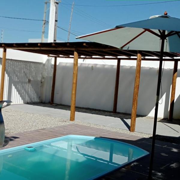 Casa com piscina e espaço gourmet a 30m da praia! - Foto 5