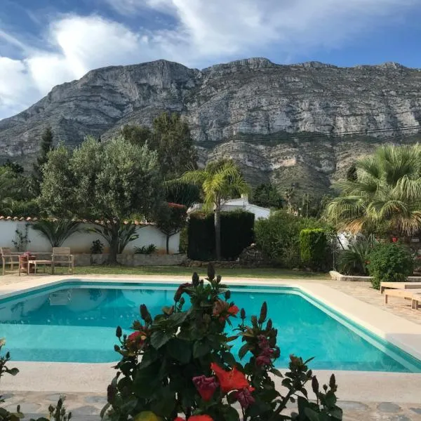 Casa Raíces del Montgo, hotel v destinaci Denia