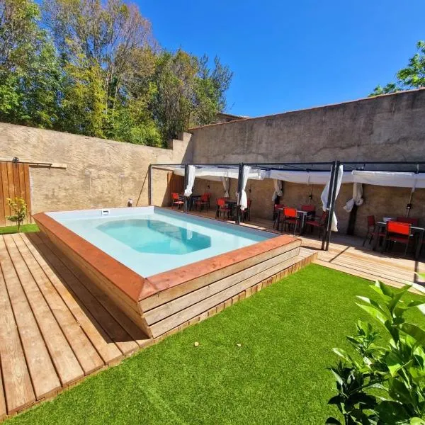 Appart Hôtel Du Grand Soleil, hotel in Saint-Chinian