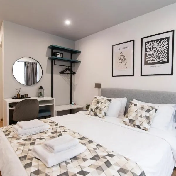 Olvia Suites, hotel in Athens