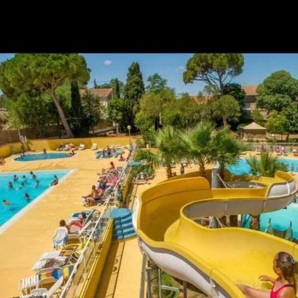 Camping parc les 7 fonts, hotel v destinaci Agde