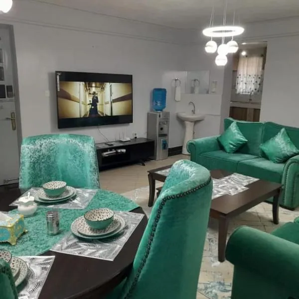 Gamtoos House:Lovely 3 Bedroom House, hotel in Naivasha