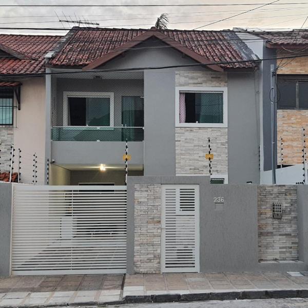 Duplex a 10min PP, com Ar, Internet, Estacionamento - Casa236