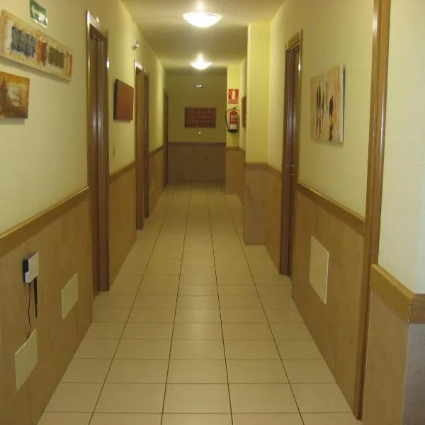 알테이소에 위치한 호텔 Pensión Residencia Caola