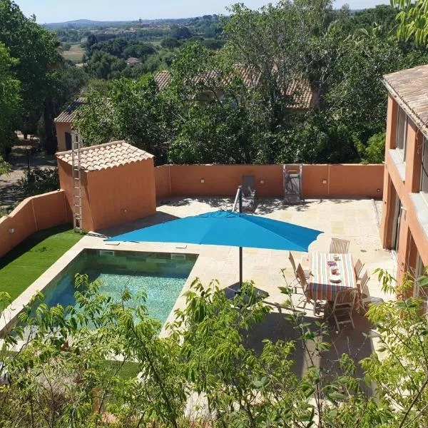 La Villa Michèle, domaine sur les hauteurs de Pézenas, hotel in Pézenas