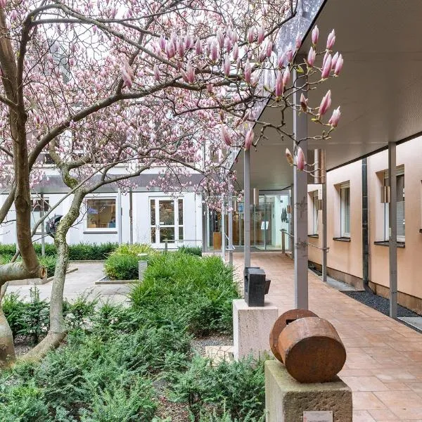 Hotel der Akademie Caritas-Pirckheimer-Haus، فندق في نورنبرغ