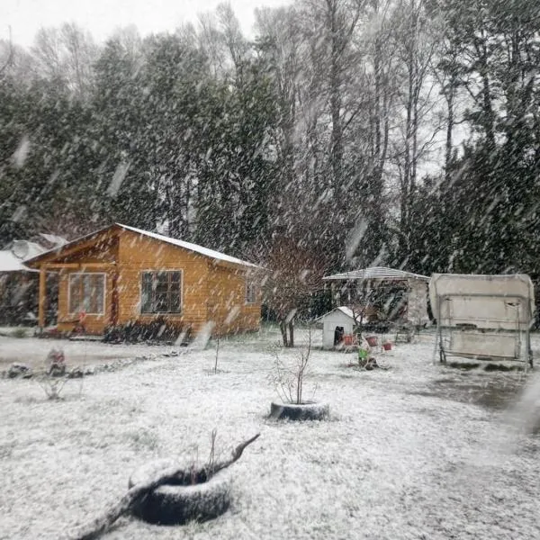 Cabañas el Estero, hótel í Melipeuco