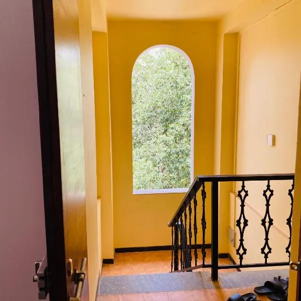 ๋ฐ๋ฅด์นด์ ์์นํ ํธํ
Nirvan