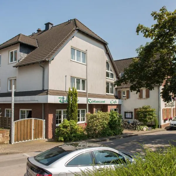 Hotel & Restaurant Zum Vater Rhein, khách sạn ở Monheim