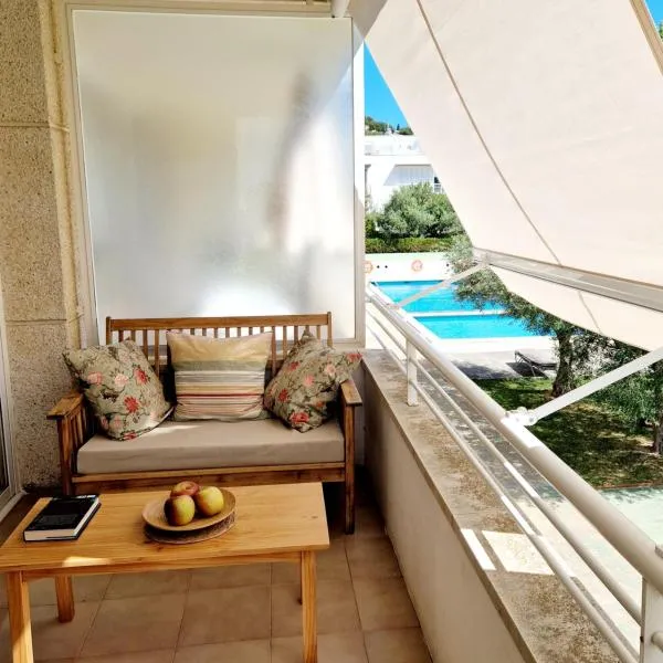 Sorrafina, Escapada relax & piscina a l'Estartit, hotel em L'Estartit