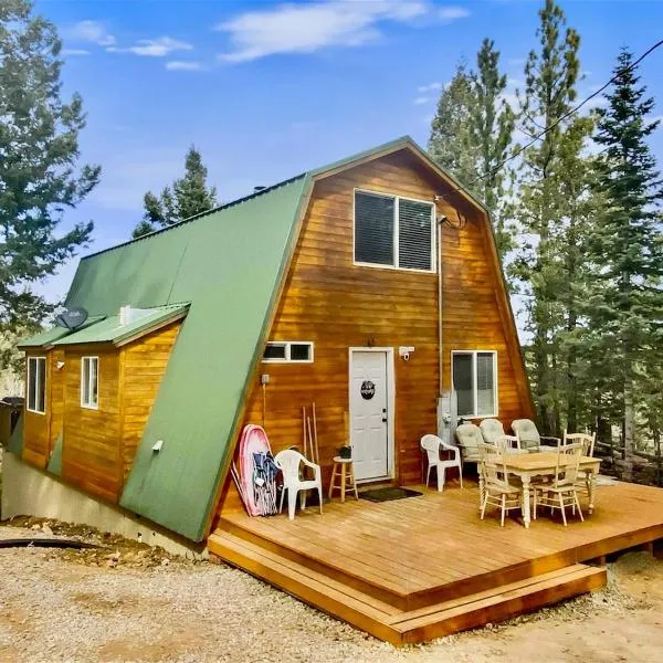 Woodchuck Cabin, hotel en Duck Creek Village