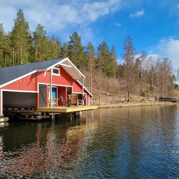 Boathouse, hotel v destinaci Mjällom