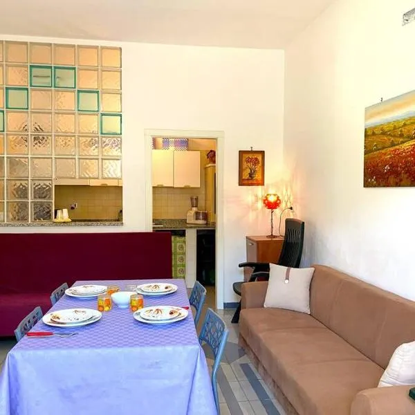Villa Flower Holiday Torre Canne - 5min dalla spiaggia, hotel v destinaci Torre Canne