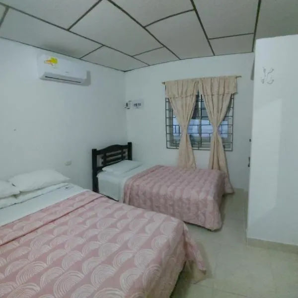 Guio Apartamentos, hotel v destinaci San Antero