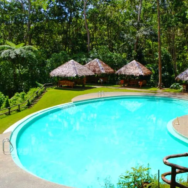 Eden Nature Park and Resort, hotell i Inuayan